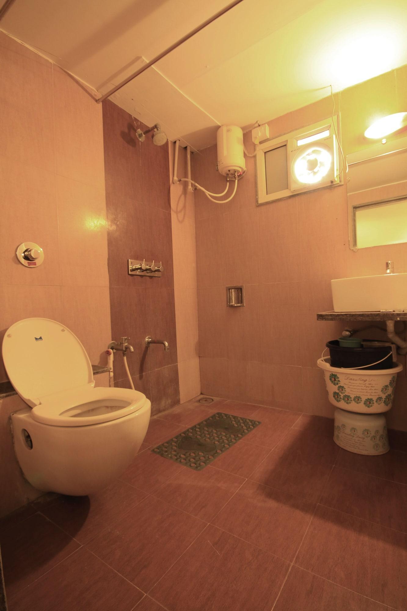 Fabhotel Kadamb Inn 阿穆达巴 外观 照片