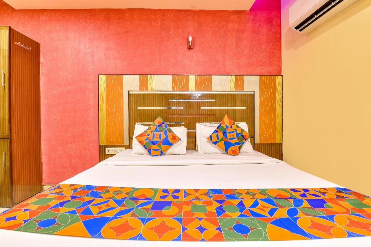 Fabhotel Kadamb Inn 阿穆达巴 外观 照片
