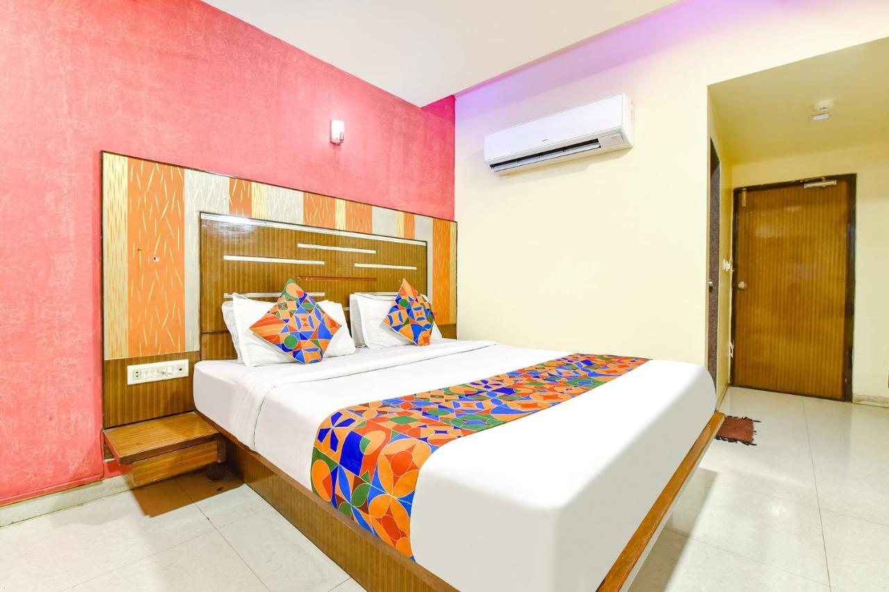Fabhotel Kadamb Inn 阿穆达巴 外观 照片