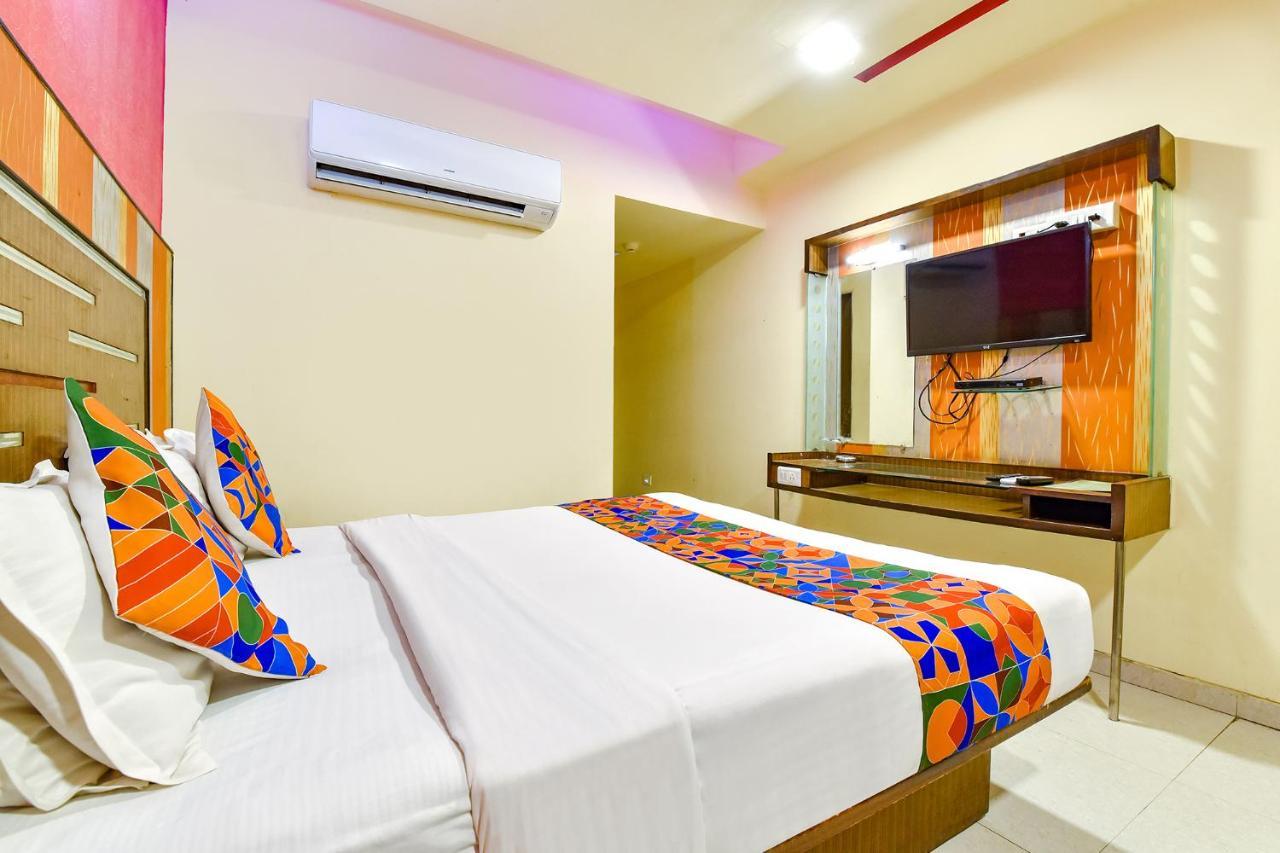 Fabhotel Kadamb Inn 阿穆达巴 外观 照片
